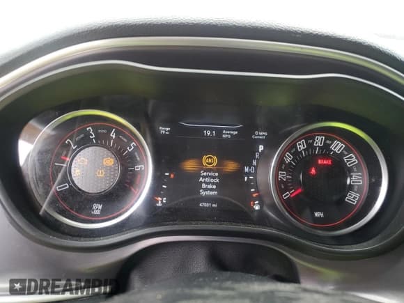 ✅ 2019 Dodge Challenger SXT • VIN: 2C3CDZAG5KH669840 • Lot: 43887623. Wystawiony na Copart z przebiegiem 47 031 mil. Bezpłatny archiwum sprzedaży aukcyjnych z USA i szczegółowy raport historii pojazdu na DreamBid. Zdjęcie 9.