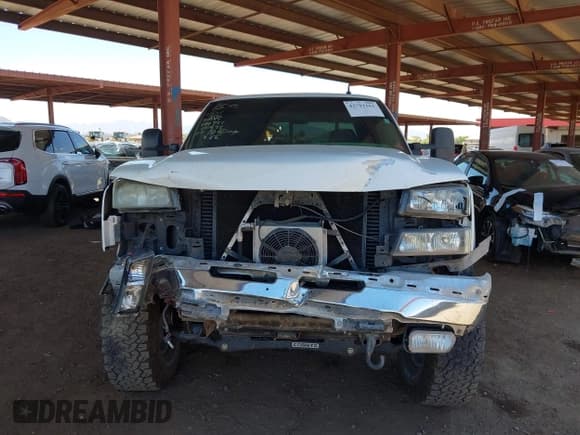 ✅ 2006 Chevrolet Silverado 2500HD LT3 • VIN: 1GCHK23D66F244751 • Лот: 42793163. Опубликован ранее на IAAI с пробегом 135 354 миль. Бесплатный доступ к архиву аукционных продаж из США и подробный отчёт об истории автомобиля на DreamBid. Изображение 6.