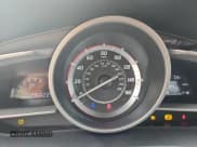 ✅ 2014 Mazda 3 i Sport • VIN: JM1BM1K76E1206325 • Lot: 67799325. Wystawiony na Copart z przebiegiem 146 022 mil. Bezpłatny archiwum sprzedaży aukcyjnych z USA i szczegółowy raport historii pojazdu na DreamBid. Zdjęcie 9.