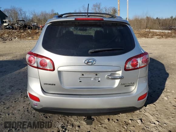✅ 2011 Hyundai Santa Fe Limited • VIN: 5XYZKDAGXBG082899 • Lot: 79736084. Listed on Copart with 192,527 mi. Free auction sales archive from the USA and detailed vehicle history report at DreamBid. Image 6.