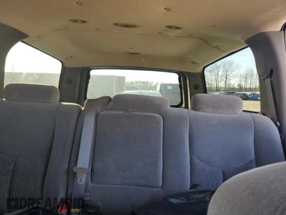 ✅ 2004 Chevrolet Suburban LT • VIN: 1GNFK16Z54J128211 • Лот: 44997994. Опубликован ранее на Copart с пробегом 125 820 миль. Бесплатный доступ к архиву аукционных продаж из США и подробный отчёт об истории автомобиля на DreamBid. Изображение 10.