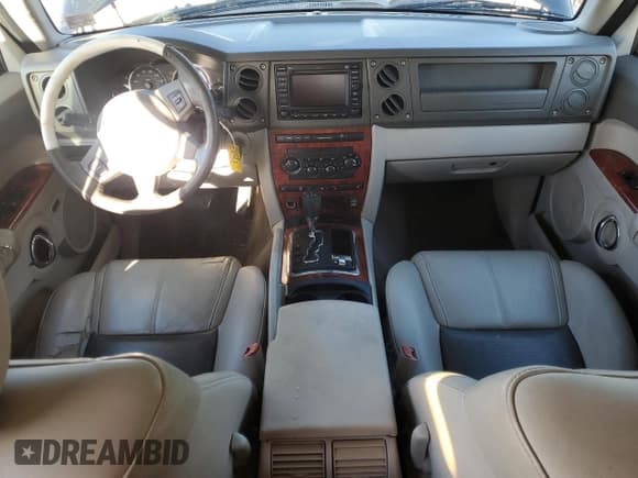 ✅ 2006 Jeep Commander Limited • VIN: 1J8HG58236C219102 • Lot: 82299325. Listed on Copart with 277,208 mi. Free auction sales archive from the USA and detailed vehicle history report at DreamBid. Image 8.