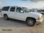 2002 Chevrolet Suburban LT z VIN 3GNEC16Z02G352915, wystawiony jako Copart lot #79873044 z przebiegiem 350 290 mil mil oraz Czysty tytuł • Clean title. Historia ofert i sprzedaży dostępna na DreamBid. Obrazek 4.