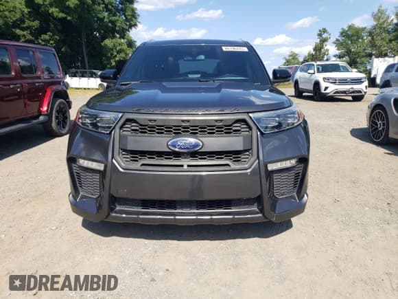 ✅ 2020 Ford Explorer Platinum • VIN: 1FM5K8HC5LGA34794 • Lot: 80796245. Wystawiony na Copart z przebiegiem Nie podano. Bezpłatny archiwum sprzedaży aukcyjnych z USA i szczegółowy raport historii pojazdu na DreamBid. Zdjęcie 5.