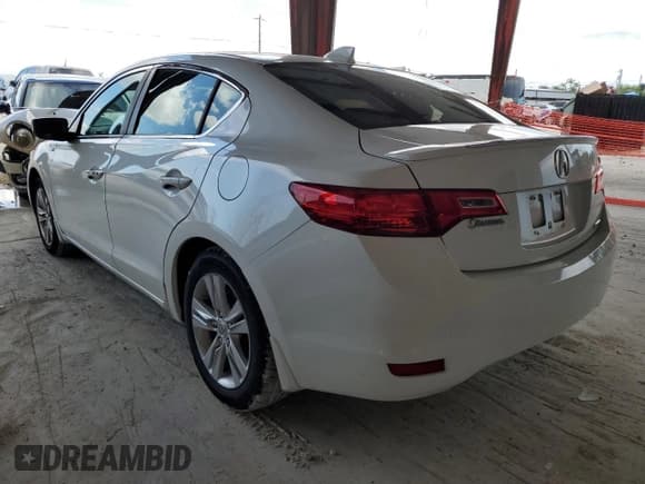✅ 2013 Acura ILX Hybrid • VIN: 19VDE3F30DE302027 • Лот: 69928605. Опубликован ранее на Copart с пробегом 172 371 миль. Бесплатный доступ к архиву аукционных продаж из США и подробный отчёт об истории автомобиля на DreamBid. Изображение 2.