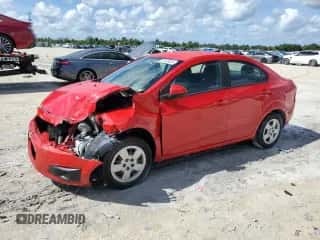 2014 Chevrolet Sonic LS с VIN 1G1JA5SH6E4128074, выставлен на аукционе Copart как лот 69489934 с пробегом 104 912 миль миль и Списание • Salvage title. История ставок и продаж доступна на DreamBid. Изображение 1.