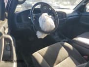 ✅ 2006 Toyota Tundra SR5 • VIN: 5TBDT441X6S509806 • Lot: 90689475. Wystawiony na Copart z przebiegiem 176 667 mil. Bezpłatny archiwum sprzedaży aukcyjnych z USA i szczegółowy raport historii pojazdu na DreamBid. Zdjęcie 8.