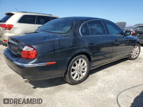 ✅ 2000 Jaguar S-Type V6 • VIN: SAJDA01C0YFL41139 • Lot: 75080074. Wystawiony na Copart z przebiegiem Nie podano. Bezpłatny archiwum sprzedaży aukcyjnych z USA i szczegółowy raport historii pojazdu na DreamBid. Zdjęcie 3.
