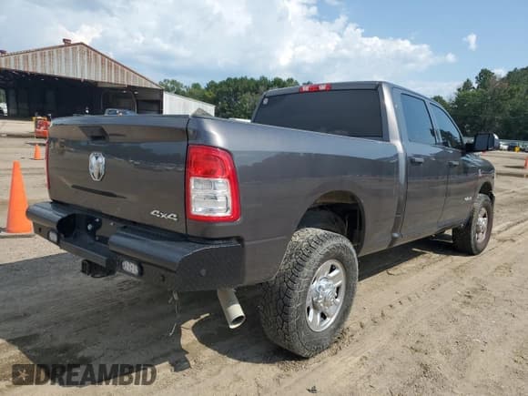 ✅ 2020 Ram 2500 Tradesman • VIN: 3C6UR5CL5LG308010 • Lot: 69828575. Listed on Copart with 142,522 mi. Free auction sales archive from the USA and detailed vehicle history report at DreamBid. Image 3.