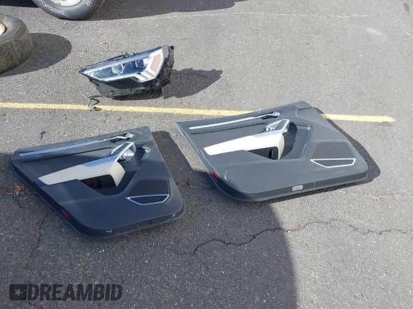 ✅ 2020 Audi Q3 Premium Plus • VIN: WA1BECF36L1086470 • Lot: 43433212. Listed on IAAI with 67,245 mi. Free auction sales archive from the USA and detailed vehicle history report at DreamBid. Image 12.