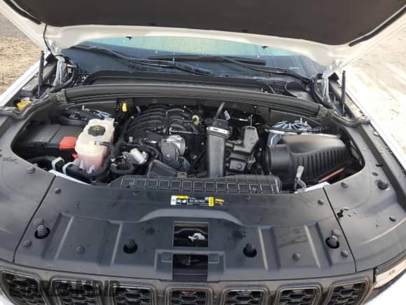 2025 Jeep Grand Cherokee Limited with VIN 1C4RJJBG0S8651685, listed as a Copart auction lot 80997595 with 18,312 mi miles and Salvage title. Bid and sale history available at DreamBid. Image 12.