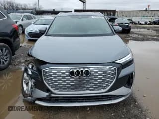✅ 2023 Audi Q4 e-tron Premium Plus • VIN: WA1L2BFZ2PP046112 • Lot: 45462414. Listed on Copart with 4,429 mi. Free auction sales archive from the USA and detailed vehicle history report at DreamBid. Image 5.