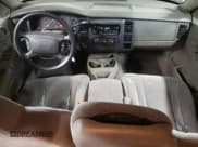 ✅ 2003 Dodge Dakota SLT • VIN: 1D7HG48N63S215614 • Lot: 82770034. Wystawiony na Copart z przebiegiem 174 211 mil. Bezpłatny archiwum sprzedaży aukcyjnych z USA i szczegółowy raport historii pojazdu na DreamBid. Zdjęcie 8.