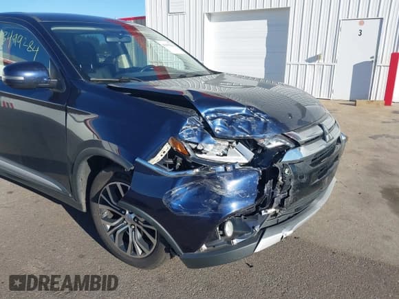 ✅ 2016 Mitsubishi Outlander SE • VIN: JA4AZ3A30GZ006840 • Lot: 43499284. Wystawiony na IAAI z przebiegiem 179 498 mil. Bezpłatny archiwum sprzedaży aukcyjnych z USA i szczegółowy raport historii pojazdu na DreamBid. Zdjęcie 6.