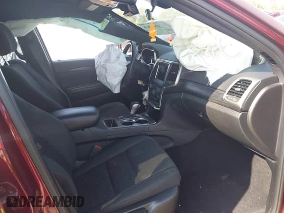 ✅ 2019 Jeep Grand Cherokee Upland • VIN: 1C4RJEAGXKC851768 • Lot: 43495638. Listed on IAAI with 48,802 mi. Free auction sales archive from the USA and detailed vehicle history report at DreamBid. Image 5.