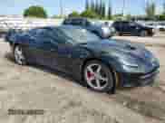2014 Chevrolet Corvette 3LT z VIN 1G1YF2D79E5109175, wystawiony jako Copart lot #69514604 z przebiegiem 17 514 mil mil oraz Czysty tytuł • Clean title. Historia ofert i sprzedaży dostępna na DreamBid. Obrazek 4.