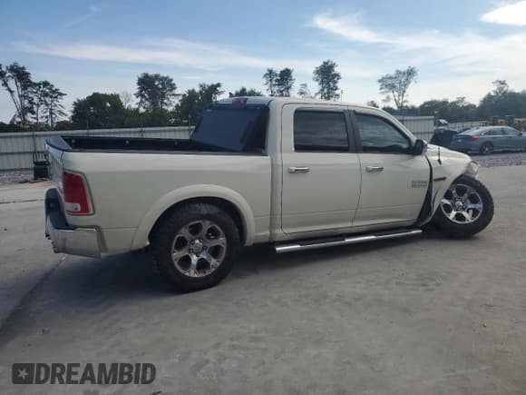 ✅ 2016 Ram 1500 Laramie • VIN: 1C6RR7NM0GS354298 • Лот: 70212125. Опубликован ранее на Copart с пробегом 86 691 миль. Бесплатный доступ к архиву аукционных продаж из США и подробный отчёт об истории автомобиля на DreamBid. Изображение 3.