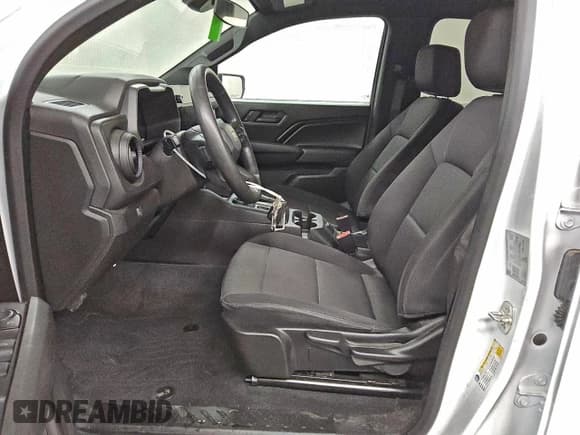 ✅ 2024 Chevrolet Colorado 2WD Work Truck • VIN: 1GCGSBECXR1134562 • Lot: 92247745. Listed on Copart with 26,891 mi. Free auction sales archive from the USA and detailed vehicle history report at DreamBid. Image 7.