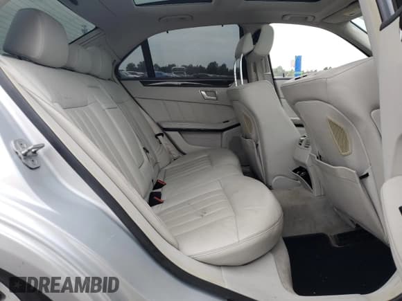 ✅ 2014 Mercedes-Benz E 350 Sport • VIN: WDDHF5KBXEA784675 • Лот: 69209005. Опубликован ранее на Copart с пробегом 125 375 миль. Бесплатный доступ к архиву аукционных продаж из США и подробный отчёт об истории автомобиля на DreamBid. Изображение 10.