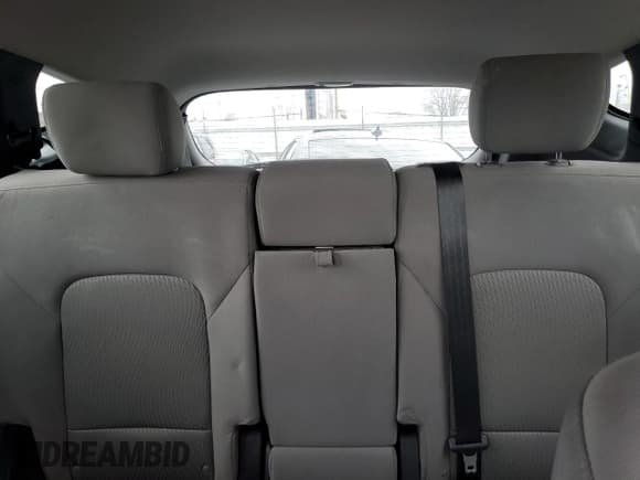 ✅ 2018 Hyundai Santa Fe 2.4L • VIN: 5XYZTDLB8JG526715 • Lot: 48374743. Listed on Copart with 90,328 mi. Free auction sales archive from the USA and detailed vehicle history report at DreamBid. Image 10.