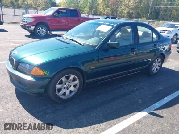 2000 BMW 3 Series 323i с VIN WBAAM3339YCA86757, выставлен на аукционе IAAI как лот 43522479 с пробегом 128 355 миль миль и . История ставок и продаж доступна на DreamBid. Изображение 2.