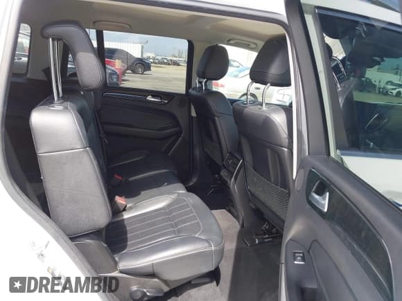✅ 2018 Mercedes-Benz GLS 450 • VIN: 4JGDF6EE9JB049030 • Lot: 41804243. Listed on IAAI with 60,985 mi. Free auction sales archive from the USA and detailed vehicle history report at DreamBid. Image 8.