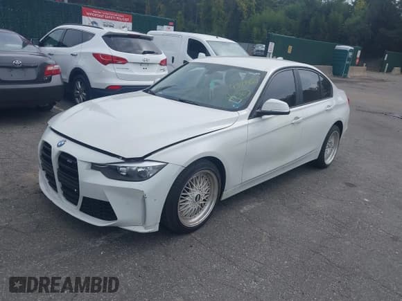 ✅ 2015 BMW 3 Series 328i • VIN: WBA3A5G53FNS86640 • Лот: 43309621. Опубликован ранее на IAAI с пробегом 83 769 миль. Бесплатный доступ к архиву аукционных продаж из США и подробный отчёт об истории автомобиля на DreamBid. Изображение 18.