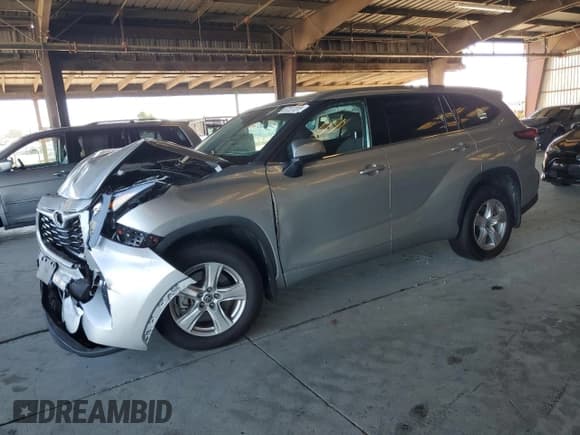 ✅ 2022 Toyota Highlander Hybrid LE • VIN: 5TDBBRCH9NS554960 • Лот: 87237015. Опубликован ранее на Copart с пробегом 52 954 миль. Бесплатный доступ к архиву аукционных продаж из США и подробный отчёт об истории автомобиля на DreamBid. Изображение 1.