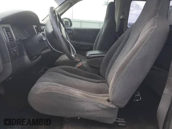 2002 Dodge Dakota SLT с VIN 1B7GL42N72S593692, выставлен на аукционе Copart как лот 69221245 с пробегом 141 599 миль миль и Списание • Salvage title. История ставок и продаж доступна на DreamBid. Изображение 7.