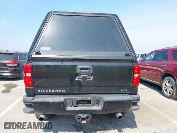 ✅ 2019 Chevrolet Silverado 2500HD LT • VIN: 1GC1KSEG0KF198997 • Lot: 42929829. Listed on IAAI with 40,917 mi. Free auction sales archive from the USA and detailed vehicle history report at DreamBid. Image 17.