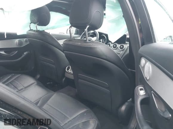 ✅ 2019 Mercedes-Benz C 43 AMG • VIN: 55SWF6EB9KU291767 • Lot: 41584111. Wystawiony na IAAI z przebiegiem 77 740 mil. Bezpłatny archiwum sprzedaży aukcyjnych z USA i szczegółowy raport historii pojazdu na DreamBid. Zdjęcie 8.