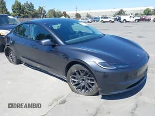 ✅ 2025 Tesla Model 3 Long Range • VIN: 5YJ3E1EA1SF046088 • Lot: 42878817. Wystawiony na IAAI z przebiegiem 259 mil. Bezpłatny archiwum sprzedaży aukcyjnych z USA i szczegółowy raport historii pojazdu na DreamBid. Zdjęcie 1.