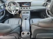 ✅ 2019 Mercedes-Benz E 450 • VIN: WDDZF6JB2KA492610 • Lot: 64541535. Wystawiony na Copart z przebiegiem 77 915 mil. Bezpłatny archiwum sprzedaży aukcyjnych z USA i szczegółowy raport historii pojazdu na DreamBid. Zdjęcie 8.