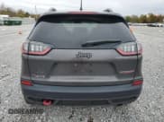 ✅ 2020 Jeep Cherokee Trailhawk • VIN: 1C4PJMBX5LD522407 • Лот: 89629945. Опубликован ранее на Copart с пробегом 119 021 миль. Бесплатный доступ к архиву аукционных продаж из США и подробный отчёт об истории автомобиля на DreamBid. Изображение 6.