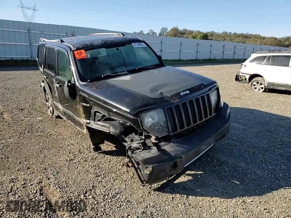 ✅ 2011 Jeep Liberty Renegade • VIN: 1J4PN3GK8BW512785 • Lot: 87448555. Listed on Copart with 126,910 mi. Free auction sales archive from the USA and detailed vehicle history report at DreamBid. Image 14.