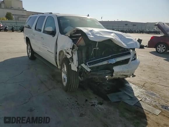 ✅ 2008 Chevrolet Suburban 1LT • VIN: 3GNFK16358G312485 • Lot: 77468944. Wystawiony na Copart z przebiegiem 241 515 mil. Bezpłatny archiwum sprzedaży aukcyjnych z USA i szczegółowy raport historii pojazdu na DreamBid. Zdjęcie 11.