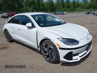 ✅ 2023 Hyundai Ioniq 6 SEL • VIN: KMHM34AC3PA045667 • Лот: 42674937. Опубликован ранее на IAAI с пробегом 9 477 миль. Бесплатный доступ к архиву аукционных продаж из США и подробный отчёт об истории автомобиля на DreamBid. Изображение 1.