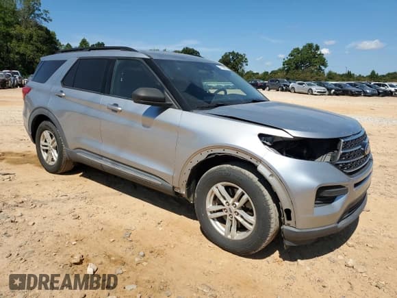✅ 2020 Ford Explorer XLT • VIN: 1FMSK7DH2LGA33522 • Lot: 81080925. Listed on Copart with 106,970 mi. Free auction sales archive from the USA and detailed vehicle history report at DreamBid. Image 4.