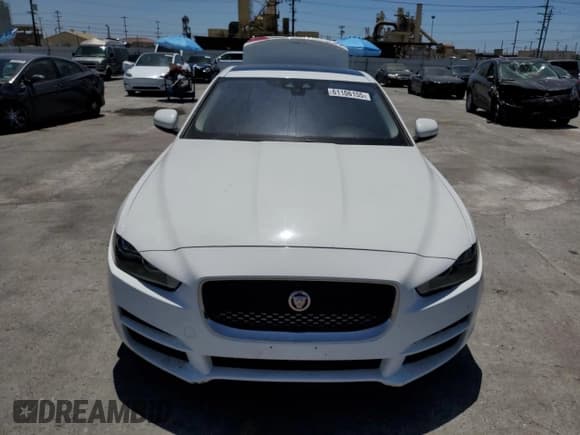 ✅ 2019 Jaguar XE 25t • VIN: SAJAR4FX9KCP48447 • Lot: 61106155. Listed on Copart with 99,848 mi. Free auction sales archive from the USA and detailed vehicle history report at DreamBid. Image 5.