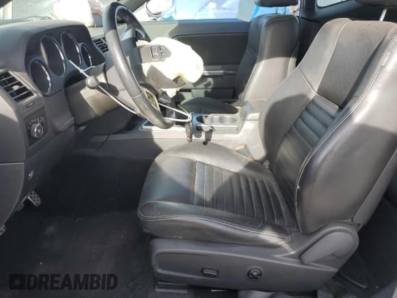 ✅ 2012 Dodge Challenger R/T • VIN: 2C3CDYBT7CH109843 • Lot: 84873074. Wystawiony na Copart z przebiegiem 68 466 mil. Bezpłatny archiwum sprzedaży aukcyjnych z USA i szczegółowy raport historii pojazdu na DreamBid. Zdjęcie 7.