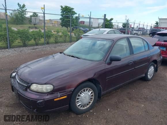 2000 Chevrolet Malibu z VIN 1G1ND52J8Y6143387, wystawiony jako IAAI lot #42603961 z przebiegiem 215 244 mil mil oraz . Historia ofert i sprzedaży dostępna na DreamBid. Obrazek 2.