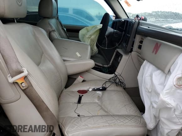 ✅ 2006 Cadillac Escalade • VIN: 1GYEK63NX6R103189 • Lot: 55246695. Listed on Copart with Not provided. Free auction sales archive from the USA and detailed vehicle history report at DreamBid. Image 7.