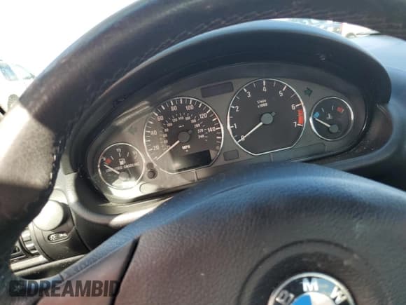 ✅ 2000 BMW Z3 2.5 • VIN: 4USCH934XYLG02372 • Лот: 74148364. Опубликован ранее на Copart с пробегом Не указан. Бесплатный доступ к архиву аукционных продаж из США и подробный отчёт об истории автомобиля на DreamBid. Изображение 9.