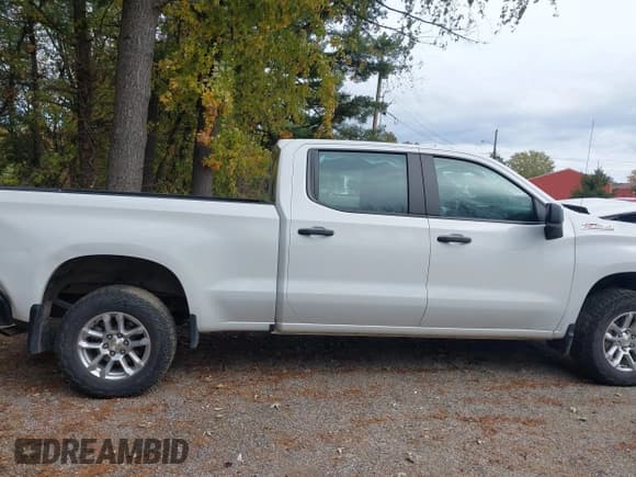 ✅ 2023 Chevrolet Silverado 1500 Work Truck • VIN: 3GCUDAEDXPG301324 • Lot: 43488164. Wystawiony na IAAI z przebiegiem 29 853 mil. Bezpłatny archiwum sprzedaży aukcyjnych z USA i szczegółowy raport historii pojazdu na DreamBid. Zdjęcie 14.
