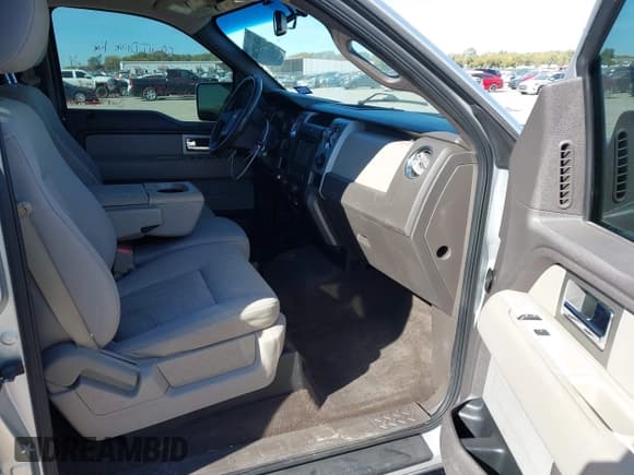 ✅ 2010 Ford F-150 XL • VIN: 1FTEW1E81AFC02756 • Lot: 43632388. Listed on IAAI with 227,833 mi. Free auction sales archive from the USA and detailed vehicle history report at DreamBid. Image 5.