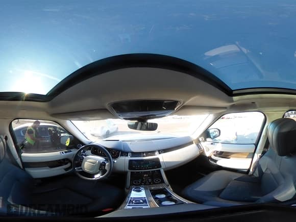 ✅ 2019 Land Rover Range Rover • VIN: SALGS5RE7KA527799 • Lot: 41977040. Wystawiony na IAAI z przebiegiem 38 231 mil. Bezpłatny archiwum sprzedaży aukcyjnych z USA i szczegółowy raport historii pojazdu na DreamBid. Zdjęcie 18.