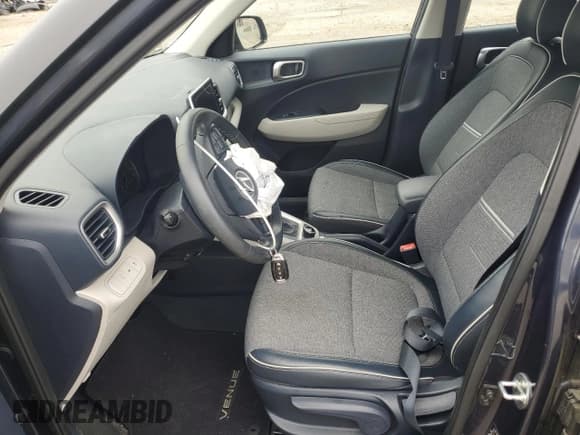 ✅ 2020 Hyundai Venue SEL • VIN: KMHRC8A38LU052846 • Lot: 56524235. Listed on Copart with 36,478 mi. Free auction sales archive from the USA and detailed vehicle history report at DreamBid. Image 7.