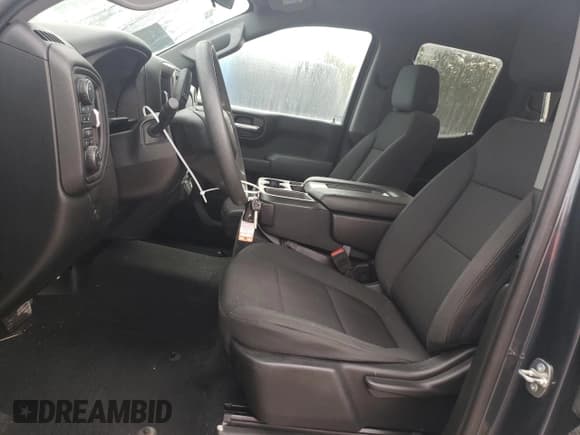 ✅ 2020 Chevrolet Silverado 1500 Custom • VIN: 1GCRYBEK8LZ213252 • Lot: 82127185. Listed on Copart with 49,239 mi. Free auction sales archive from the USA and detailed vehicle history report at DreamBid. Image 7.