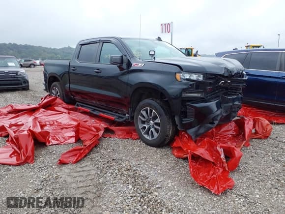 ✅ 2021 Chevrolet Silverado 1500 RST • VIN: 3GCUYEEDXMG255551 • Lot: 42189298. Wystawiony na IAAI z przebiegiem 47 515 mil. Bezpłatny archiwum sprzedaży aukcyjnych z USA i szczegółowy raport historii pojazdu na DreamBid. Zdjęcie 1.