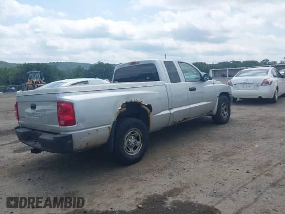 2007 Dodge Dakota ST с VIN 1D7HW22K67S128243, выставлен на аукционе IAAI как лот 42833689 с пробегом 155 360 миль миль и . История ставок и продаж доступна на DreamBid. Изображение 4.